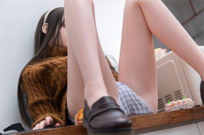 Chica Comiendo Culo A Muñeca Sexual - Storm 11 life like love doll n7ub14