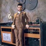 Hombre Gay Con Muñeca Sexual - Adair