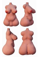 Corriéndome Dentro De Una Muñeca Sexual - Fionna