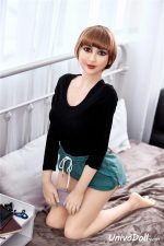 Chica Besando Muñeca Sexual - Dafna - Imagen 2