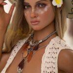 Orinar Dentro De Una Muñeca Sexual - Deeann