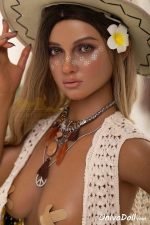 Orinar Dentro De Una Muñeca Sexual - Deeann