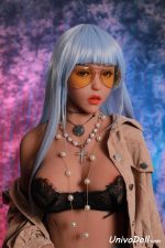 Hombre Engaña A Muñeca Sexual - Kassie