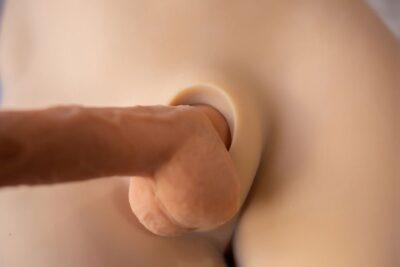 sex doll posed lUr73y3