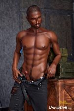 Chico Caliente Folla Con Muñeca Sexual - London - Imagen 2