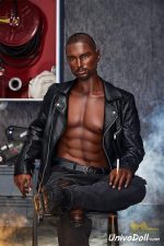 Chico Caliente Folla Con Muñeca Sexual - London - Imagen 15