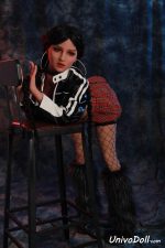 Chica Posa Como Muñeca Sexual - Dorcas - Imagen 12