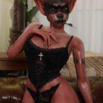 Hombre Que Se Casó Con Una Muñeca Sexual - Delcina