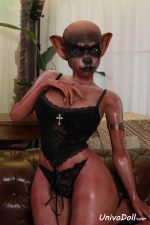 Hombre Que Se Casó Con Una Muñeca Sexual - Delcina