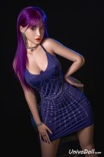 Mujer Se Corre Sobre Una Muñeca Sexual - Aurelea