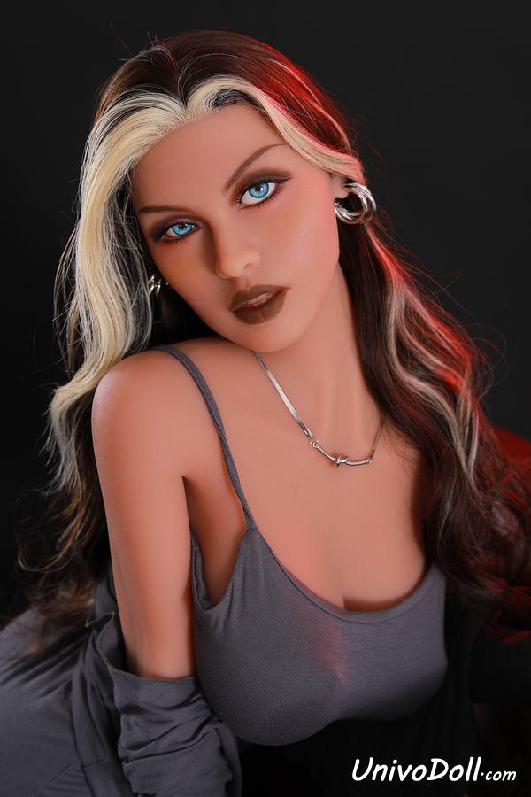 edith-vs-sex-doll-eGf12t16 Tráfico Sexual Con Muñecas Troll - Candance - Imagen 1