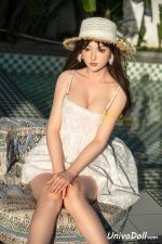 Lesbianas Follando Con Una Muñeca Sexual - Pearline - Imagen 10